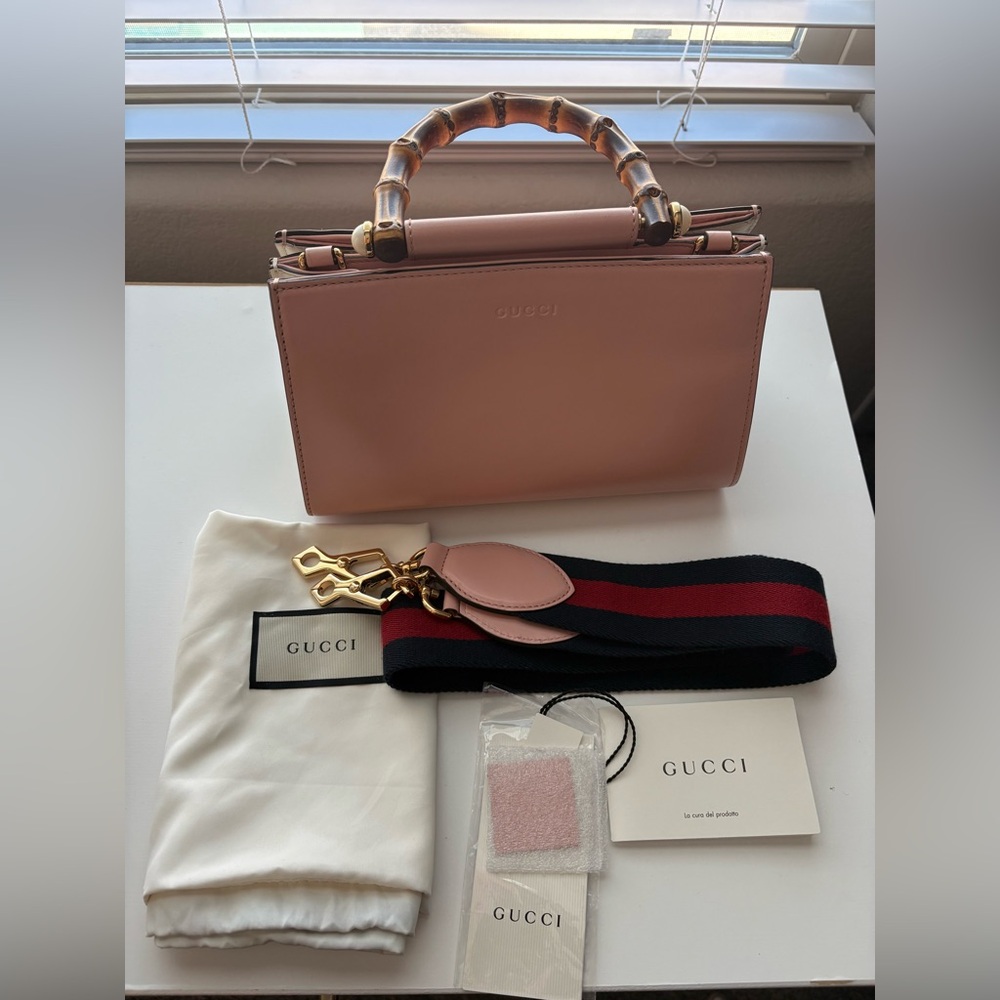Gucci Nymphaea handbag  / crossbody / bamboo with strap , dust bag